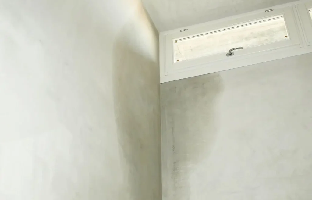 Attenzione al livello di umidità in casa: come tenerlo sotto controllo Attenzione al livello di umidità in casa: come tenerlo sotto controllo