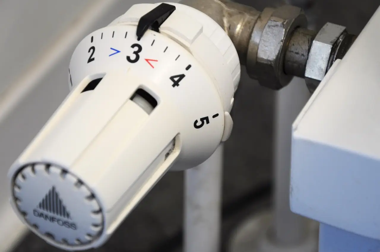 La posizione ideale del termostato per tagliare i costi di gas e luce ogni mese il metodo efficace Immagine selezionata