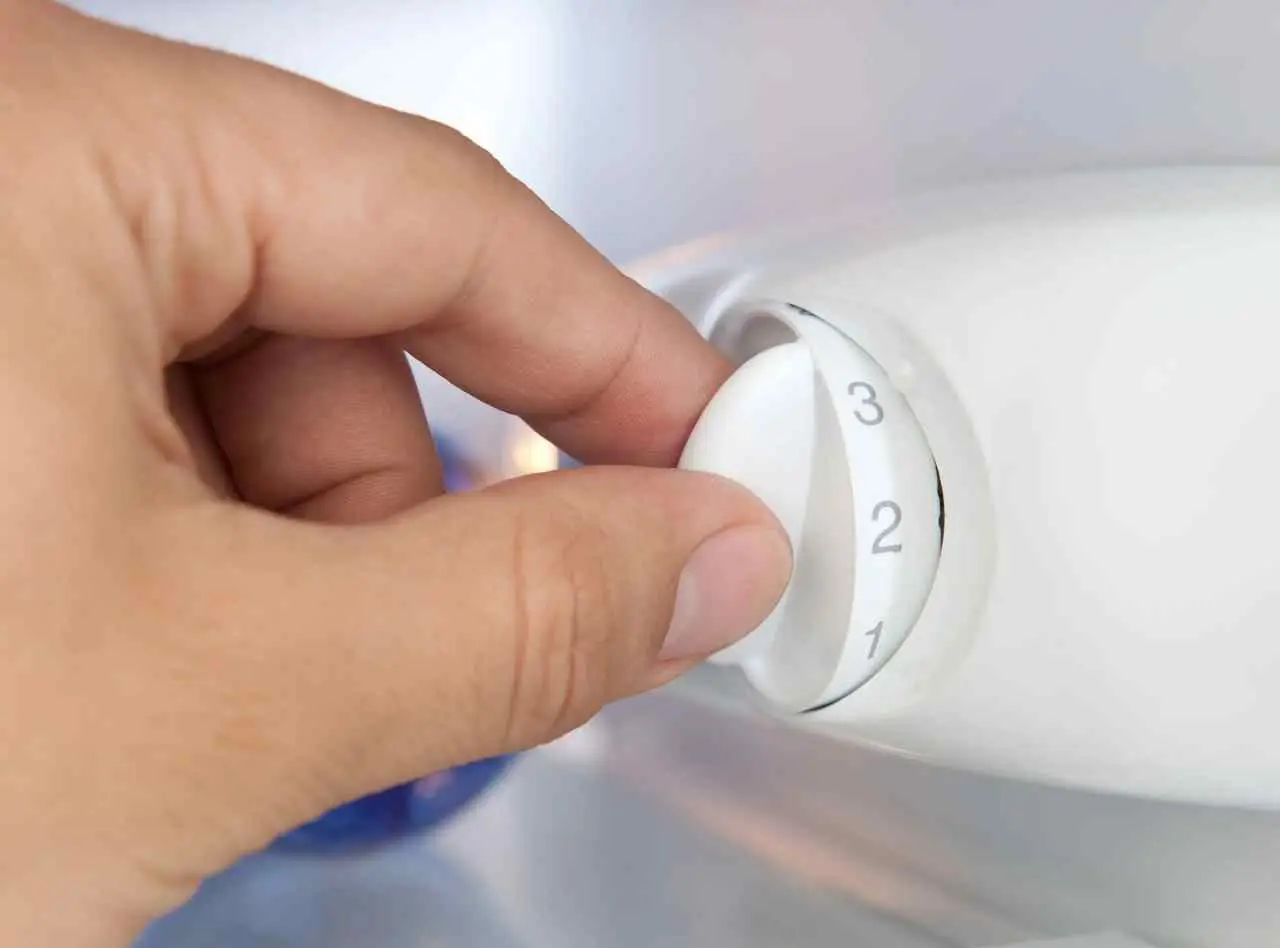 La posizione ideale del termostato per tagliare i costi di gas e luce ogni mese il metodo efficace Immagine selezionata
