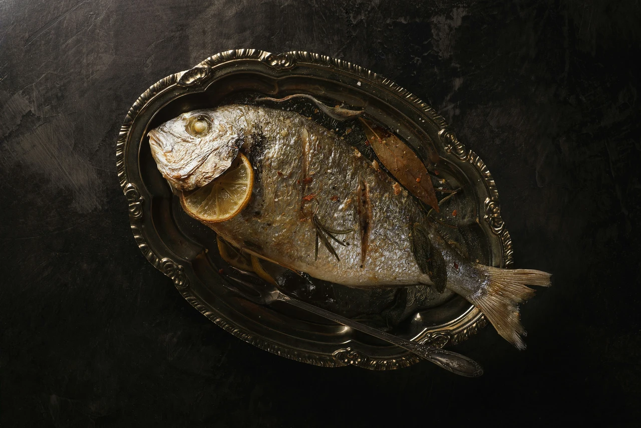 Come eliminare i cattivi odori dal forno dopo la cottura di pesce Come eliminare i cattivi odori dal forno dopo la cottura di pesce